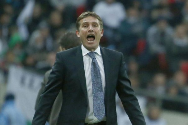 Bradford Citys manager, Phil Parkinson, var utilfreds med udvisningen af keeper Matt Duke i Capital One Cup-finalen mod Swansea City. Foto: EDDIE KEOGH