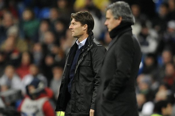 Michael Laudrup har rigeligt at gøre i Swansea, og vil ikke bruge tid på at spekulere over eventuelle fremtidige job. Foto: AFP Foto: FELIX ORDONEZ
