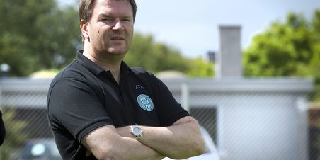 VFF-direktør freder cheftræner inden gyserkamp