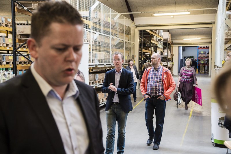hængende bryster hansen er stefan gade hængende bryster hansen er stefan gade