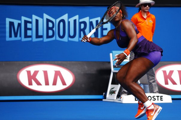 Serena Williams har haft let spil i Australien Open, men turneringen har ikke været smertefri for amerikaneren Foto: DAVID GRAY