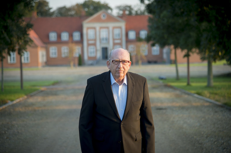 Ugens bolig: her bor tidligere folketingsmand på herregård ...