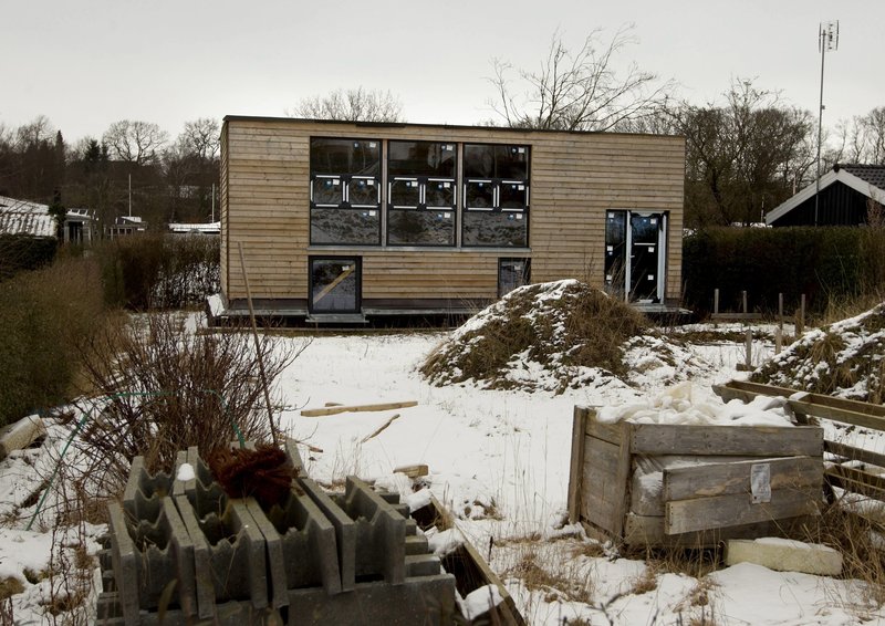 Toppen skal skæres af kolonihavehus ulfborg vemb ...