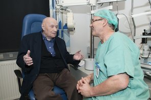 107-årig øjenpatient hos Randersoverlæge - 1