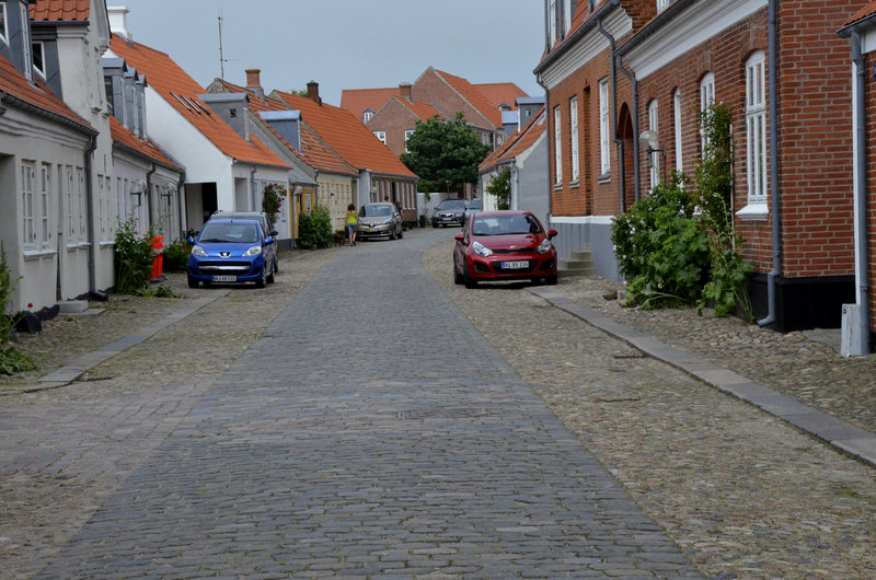 Gågaden i ringkøbing får flot granit belægning ringkøbing ...