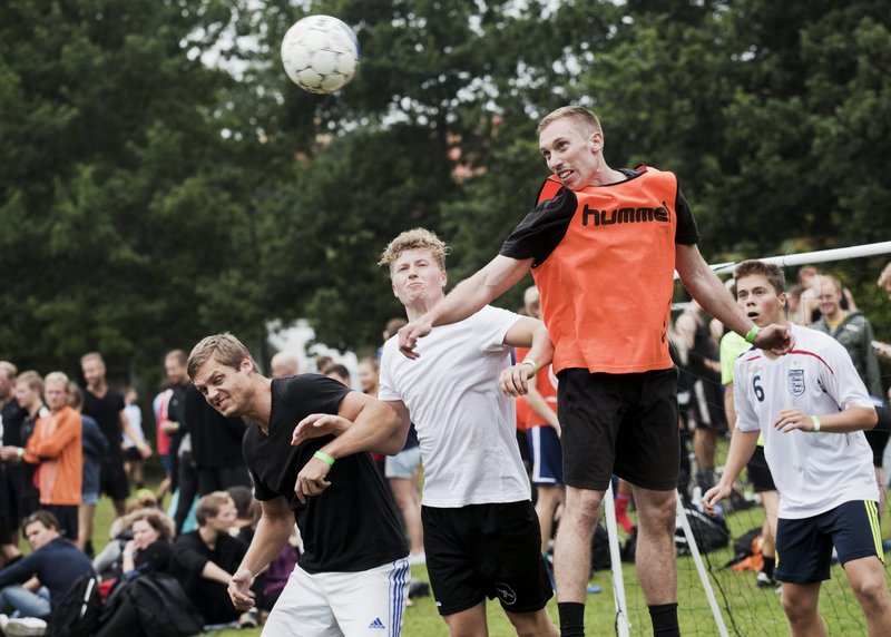 fedt damer Dansk pige sugende fedt damer Dansk pige sugende