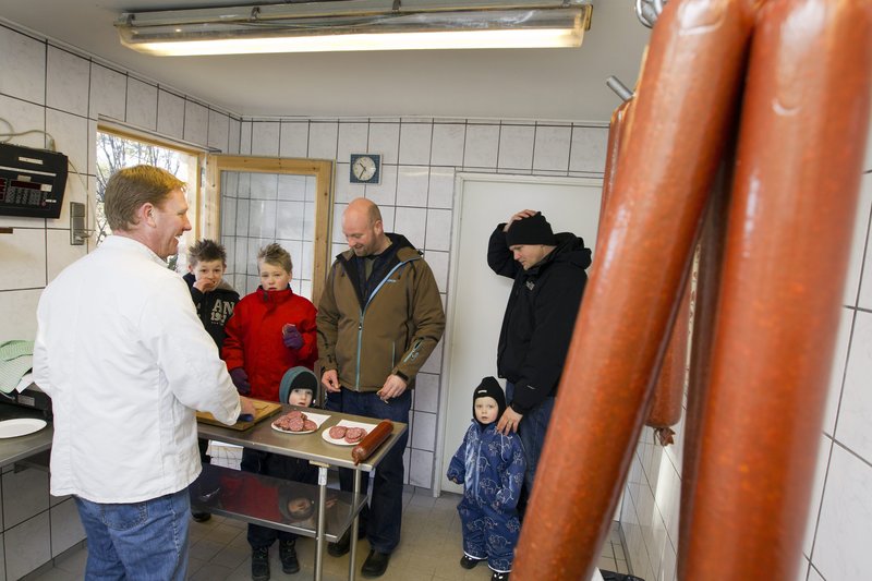På nett dating sider for enlige kvinder ældre 20 slagelse Sex med modne kvinder fremhævet brystkirtel