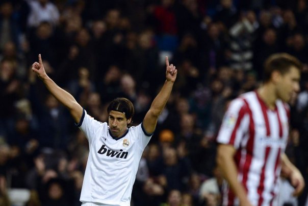 Sami Khedira fejrer at have scoret målet til 5-1 for Real Madrid mod Athletic Bilbao, som også blev kampens resultat. Foto: JAVIER SORIANO, JAVIER SORIANO