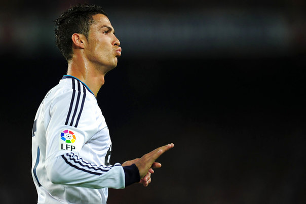 Cristiano Ronaldo har en fantastisk evne til at provokere sin omverden, samtidig med at han tryllebinder den. Det har en tidligere United-stjerne erfaret på første hånd. Foto: LLUIS GENE
