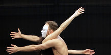 Dansen blev udsat - 1