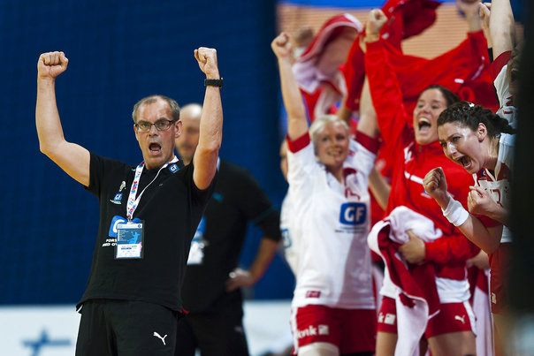 Jan Pytlick og kvindelandsholdet kan angiveligt se frem til en ny og 'kvik' hovedsponsor Foto: © Lars Rønbøg, Sportsagency.d