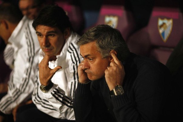 José Mourinho vragede anfører Iker Casillas til kampen mod Malaga. Foto: JON NAZCA