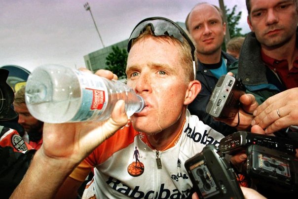 Rolf Sørensen kørte for Rabobank fra 1996 til 2000. De nyeste anklager peger på, at der i 1996 blev indført organiseret doping på det hollandske hold. Sørensen vandt i 1996 en etape i Tour de France. Foto: NILS MEILVANG