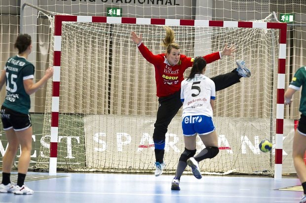kvinder i nylonstrømper lilly skønhed viborg kvinder i nylonstrømper lilly skønhed viborg