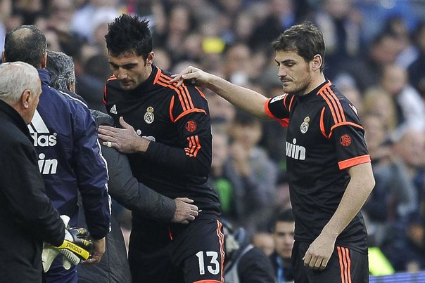 Antonio Adán (til venstre) har forvist Iker Casillas til bænken i Real Madrid. Foto: PEDRO ARMESTRE
